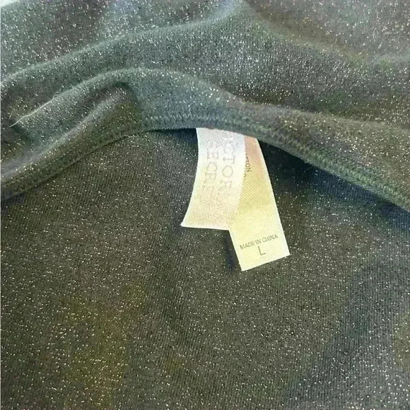 Victorias Secret Shimmer Cami - Picture 4 of 4